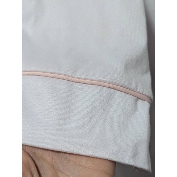 Rae Dunn Women's Soft White Pink Trim Flower Embellished Pocket Night Shirt Size - Picture 5 of 7